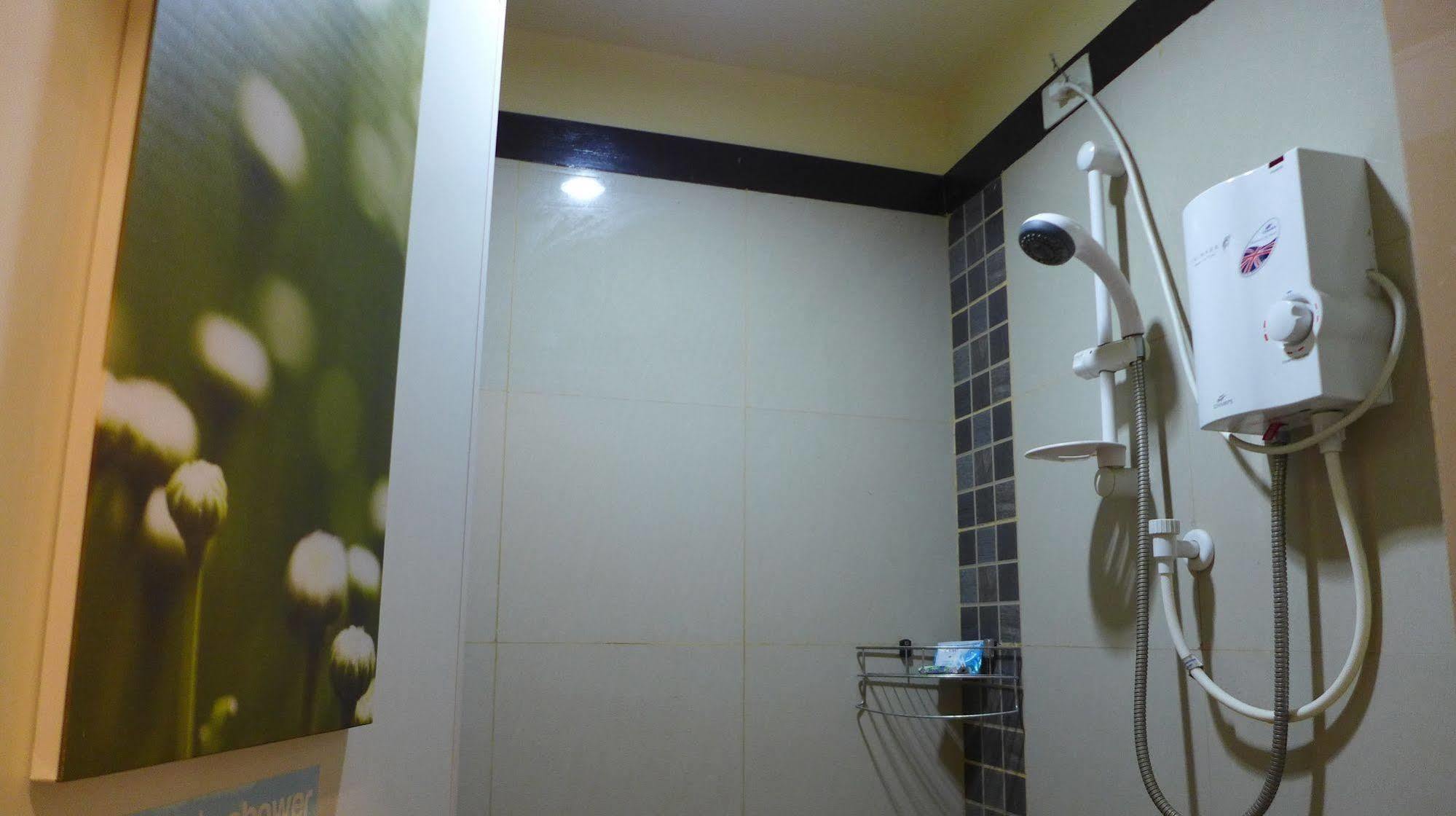 Rozen Suites Paradise General Santos City Экстерьер фото